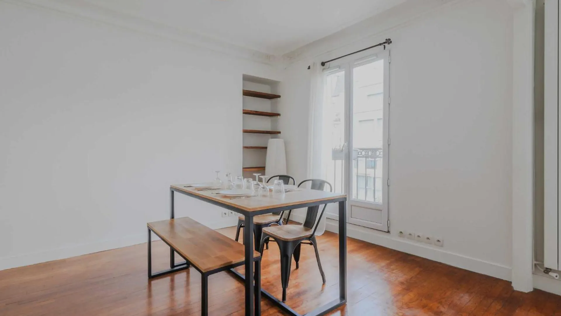 Peaceful Apartment - 1Bd- 4P - Montmartre Paris France